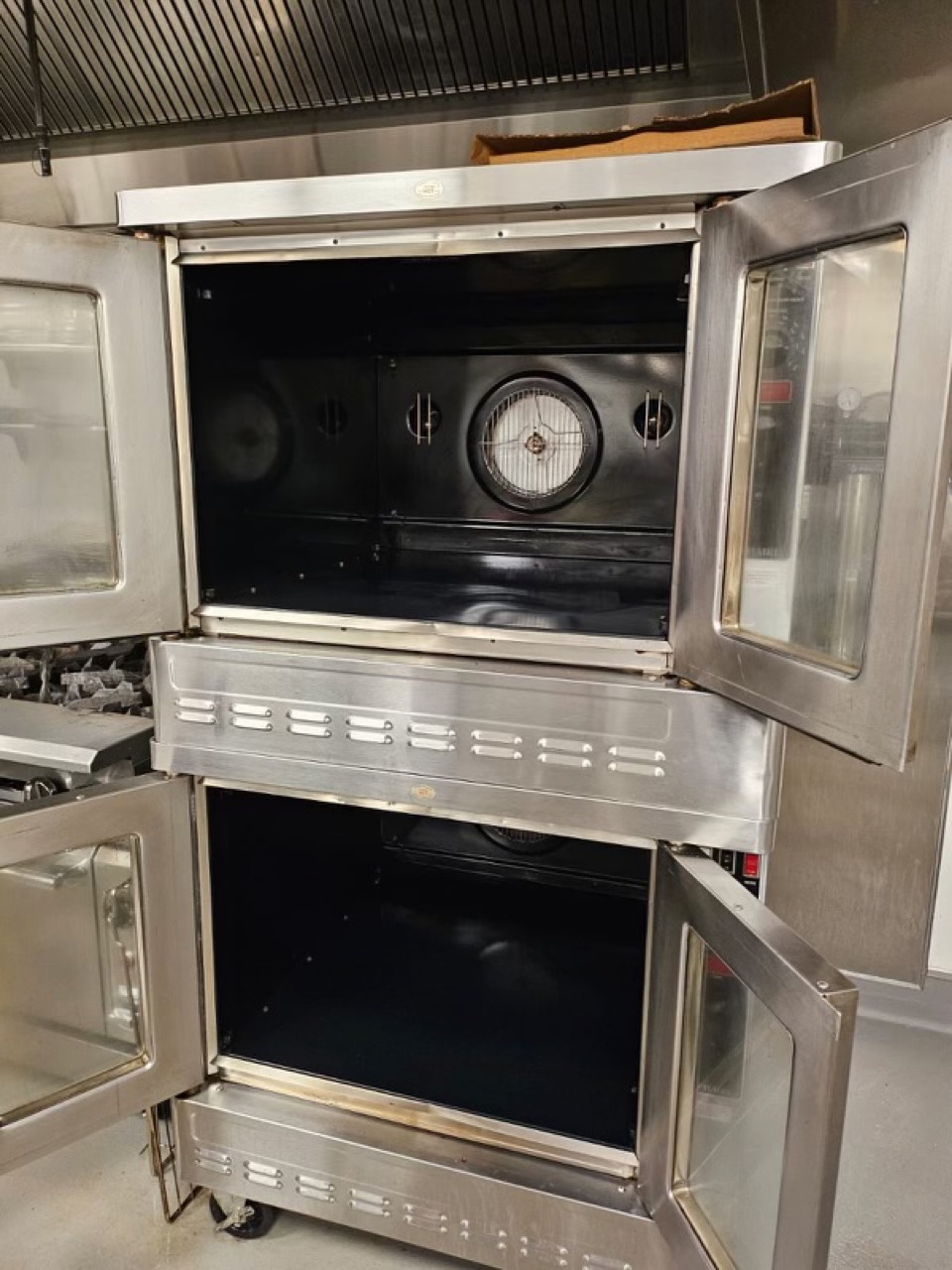 Convection oven after deep clean